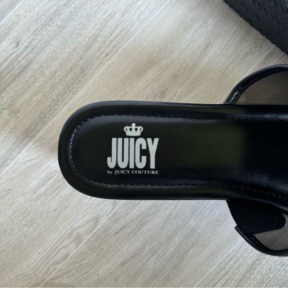 Black & white striped Juicy by juicy couture platform Y2K style sandals - Picture 4 of 10